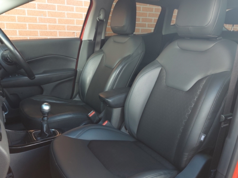 Jeep Compass Limited M-air Ii 4X2 Black #16