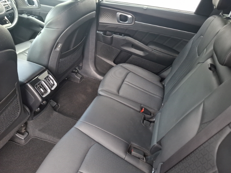 Kia Sorento 2.2 Crdi Vision Dct White #6