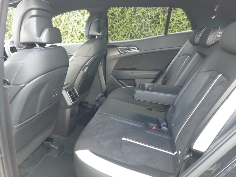 Kia Sportage 1.6T Gdi Hev Gt-line Black #4