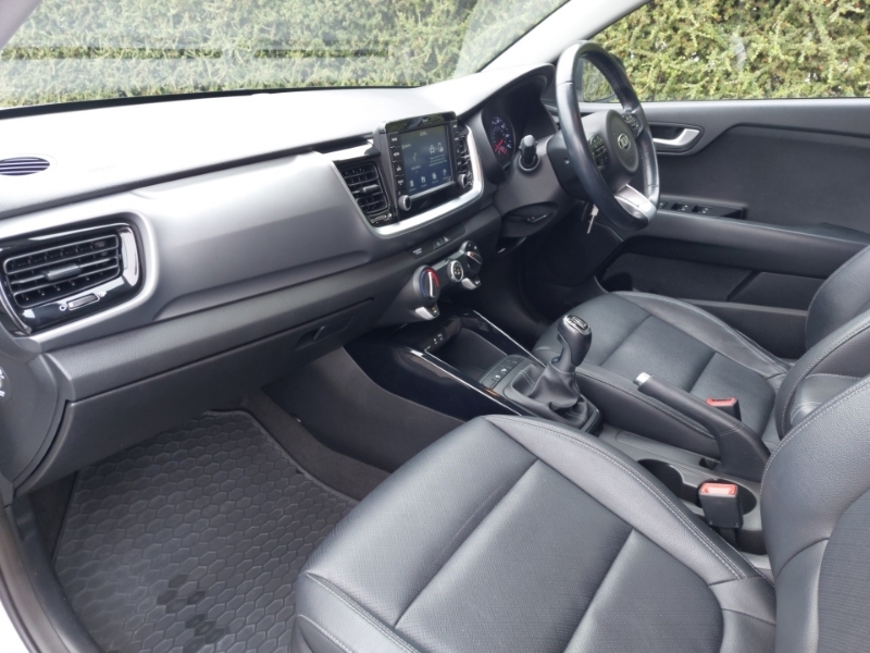 Kia Stonic 1.0T Gdi Maxx White #5