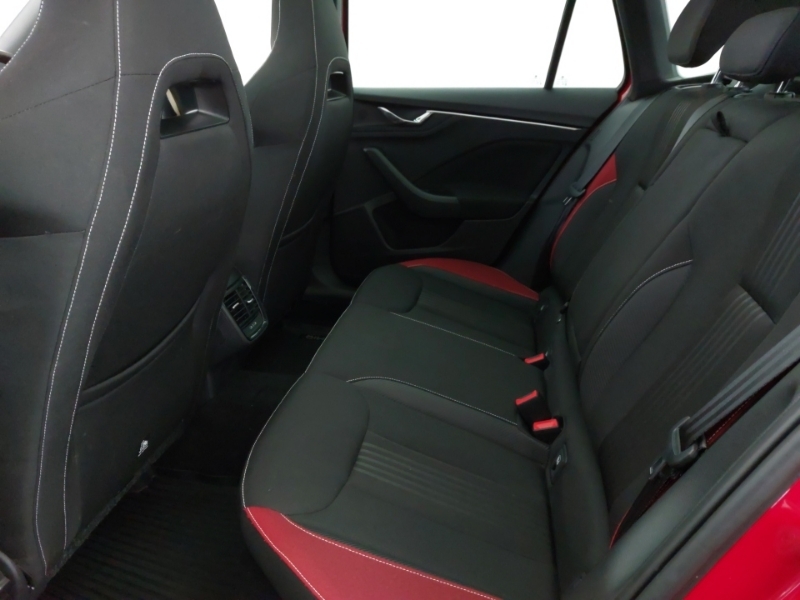 Skoda Kamiq 1.0 Tsi 110 Monte Carlo Dsg Red #6