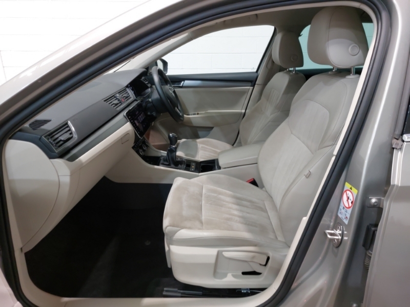 Skoda Superb 2.0 Tdi Cr Se L Executive Beige #5