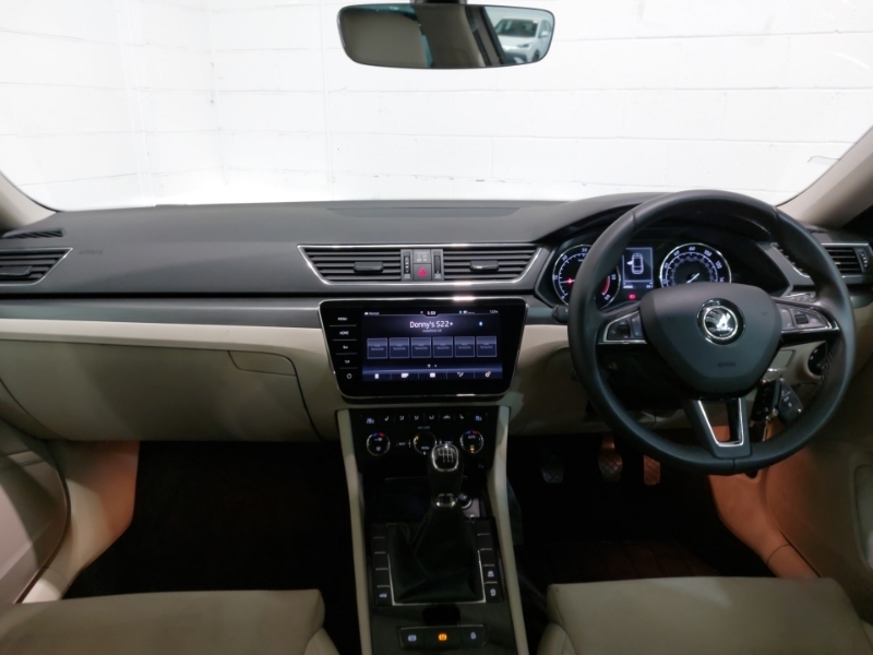 Skoda Superb 2.0 Tdi Cr Se L Executive Beige #3