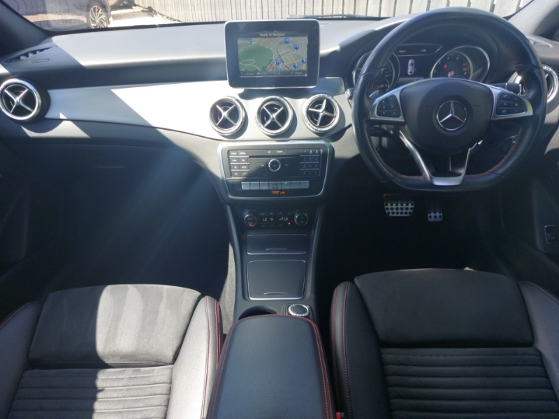 Mercedes-Benz CLA Class Cla 180 Amg Line Edition Tip Blue #3