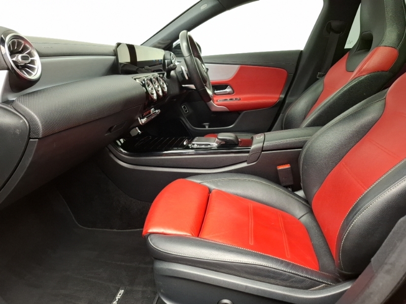 Mercedes-Benz CLA Class Cla 180 Amg Line Premium Plus Tip Black #5