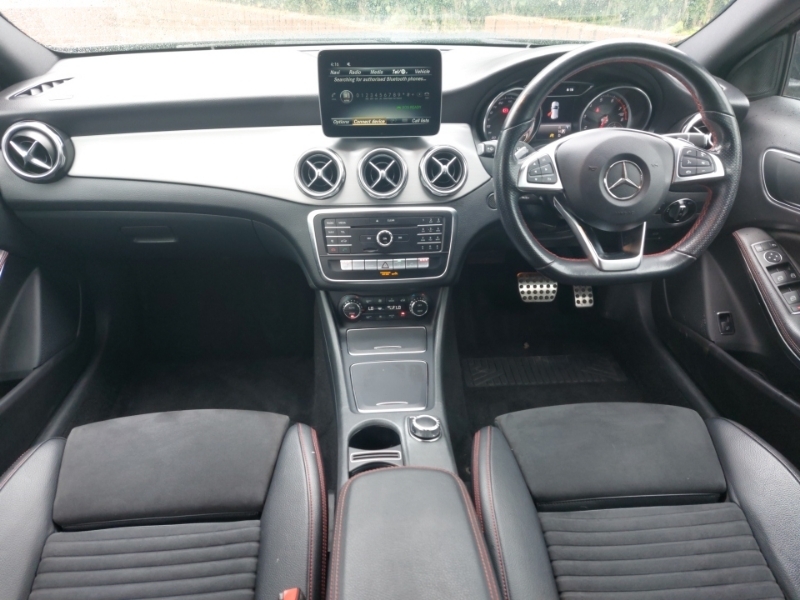 Mercedes-Benz GLA Class Gla 180 Amg Line Edition GL69AEJ Black #3