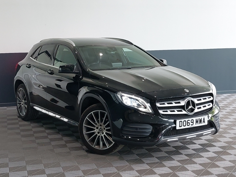 Mercedes-Benz GLA Class Gla 200 Amg Line Edition Black