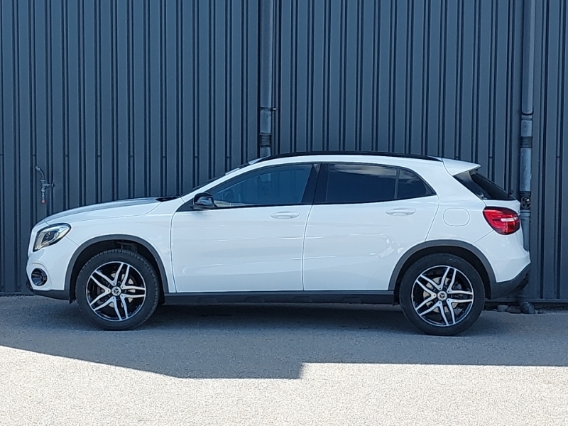 Mercedes-Benz GLA Class Gla 180 Urban Edition White #4
