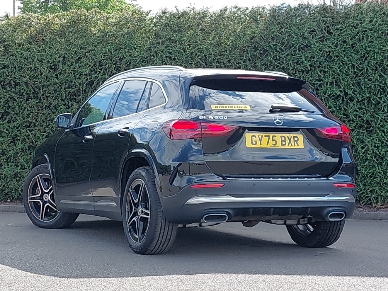 Mercedes-Benz GLA Class Gla 200 Amg Line Executive Black #2