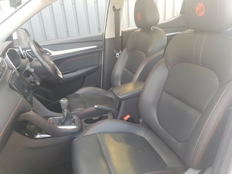 MG ZS 1.0T Gdi Exclusive White #5