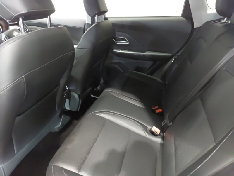 MG ZS 1.5 Hybrid Trophy White #6