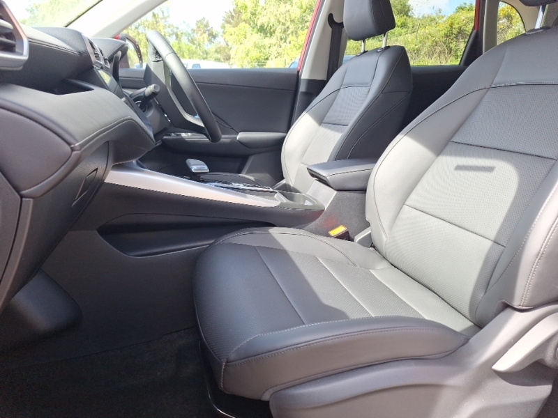MG ZS 1.5 Hybrid Trophy Red #5