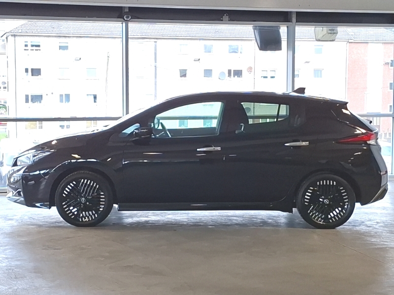Nissan Leaf 110Kw N-connecta 39Kwh Black #4