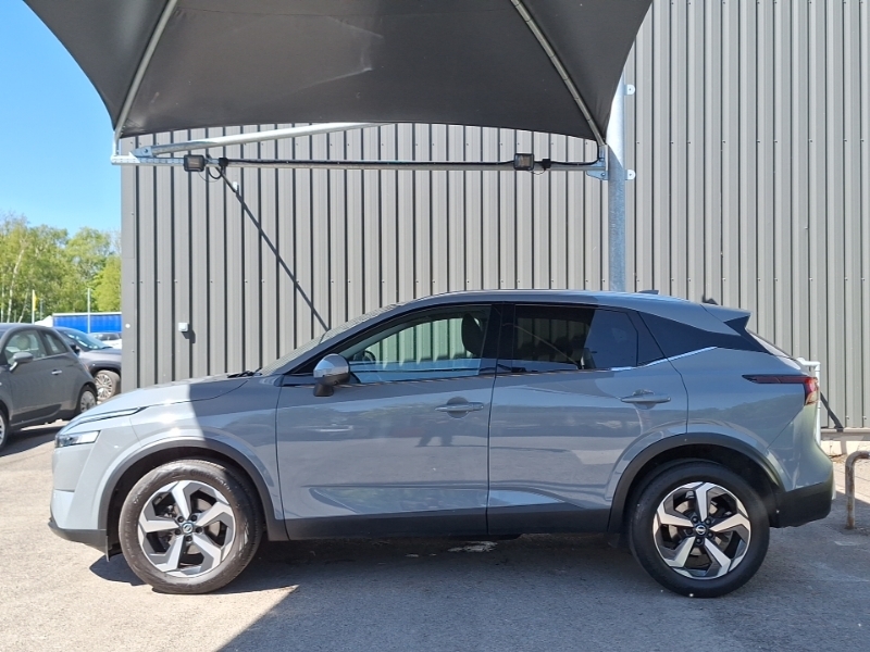Nissan Qashqai 1.3 Dig-t Mh 158 Premiere Edition Xtronic Grey #4