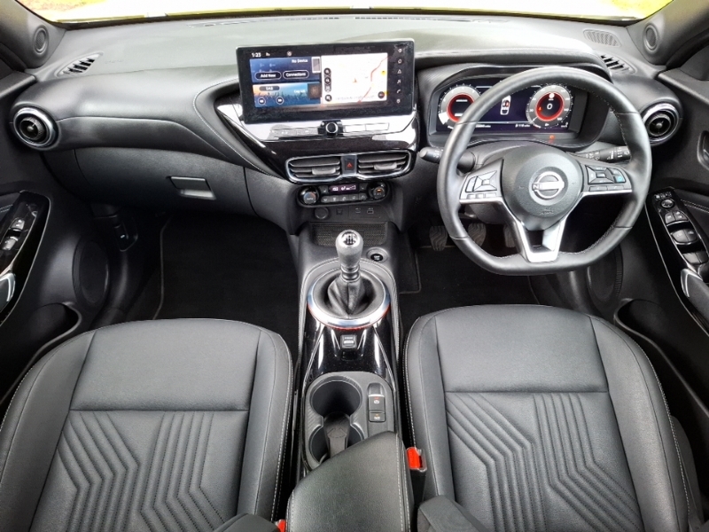 Nissan Juke 1.0 Dig-t Tekna Yellow #3