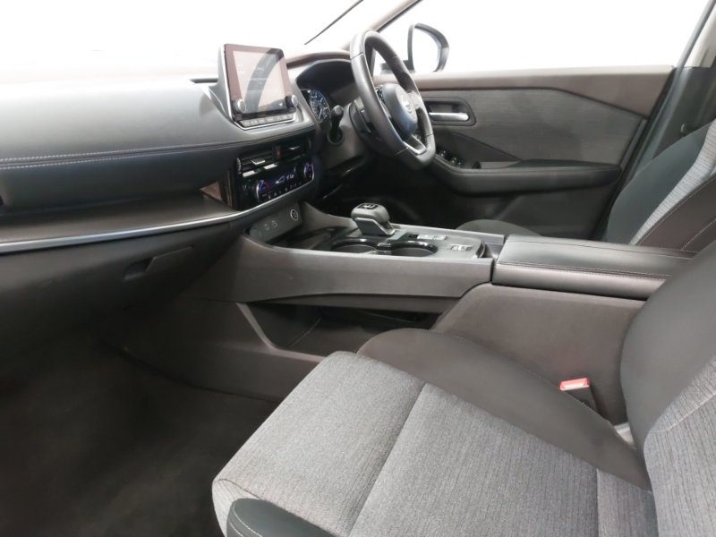 Nissan X-Trail 1.5 Mhev 163 Acenta Premium 7 Seat Xtronic White #5