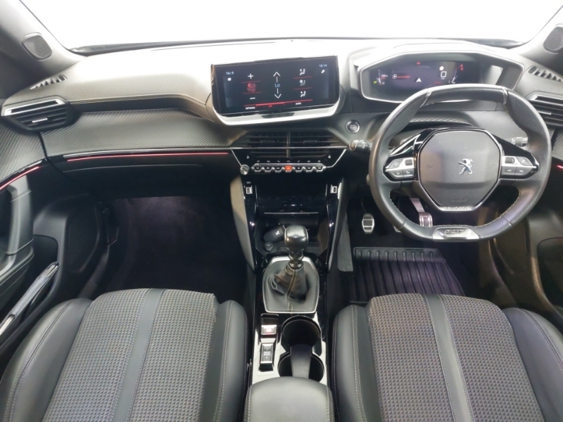 Peugeot 2008 1.2 Puretech 130 Gt Black #3