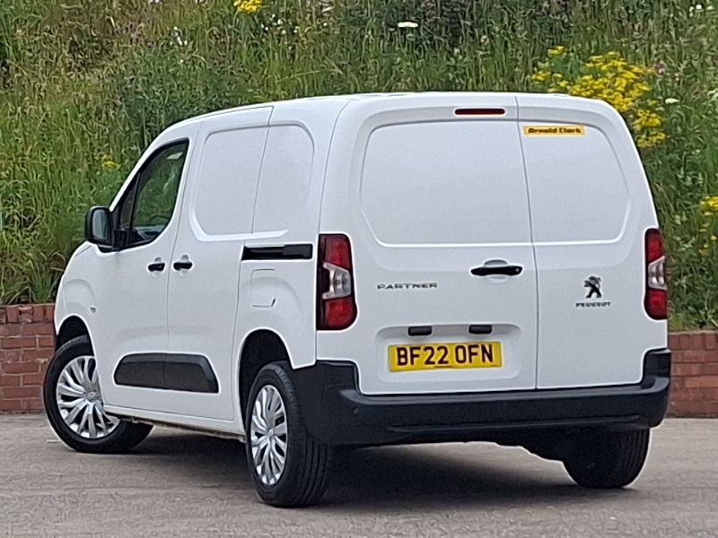 Peugeot Partner 1000 1.5 Bluehdi 100 Professional Prem Van 6 Spd BF22OFN White #2