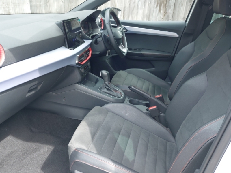 Seat Ibiza 1.0 Tsi 115 Fr Sport Dsg White #5