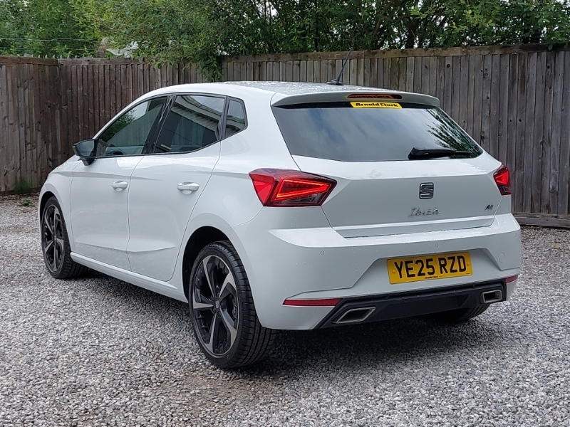 Seat Ibiza 1.0 Tsi 115 Fr Sport Dsg White #2