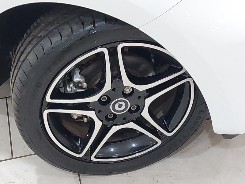 Smart Forfour Forfour Exclusive 81 Bhp White #20