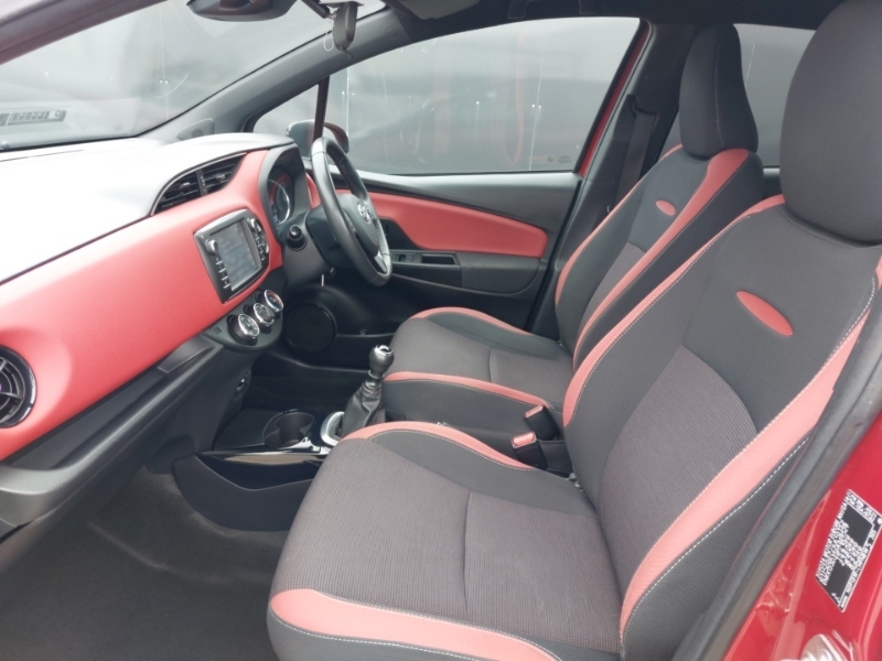 Toyota Yaris 1.5 Vvt-i Blue Bi-tone Red #5