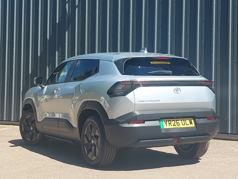 Toyota Urban Cruiser 128Kw Design 61Kwh Silver #2