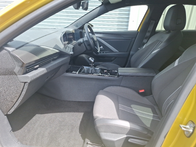 Vauxhall Astra 1.2 Turbo 130 Gs CK23DJO Yellow #5