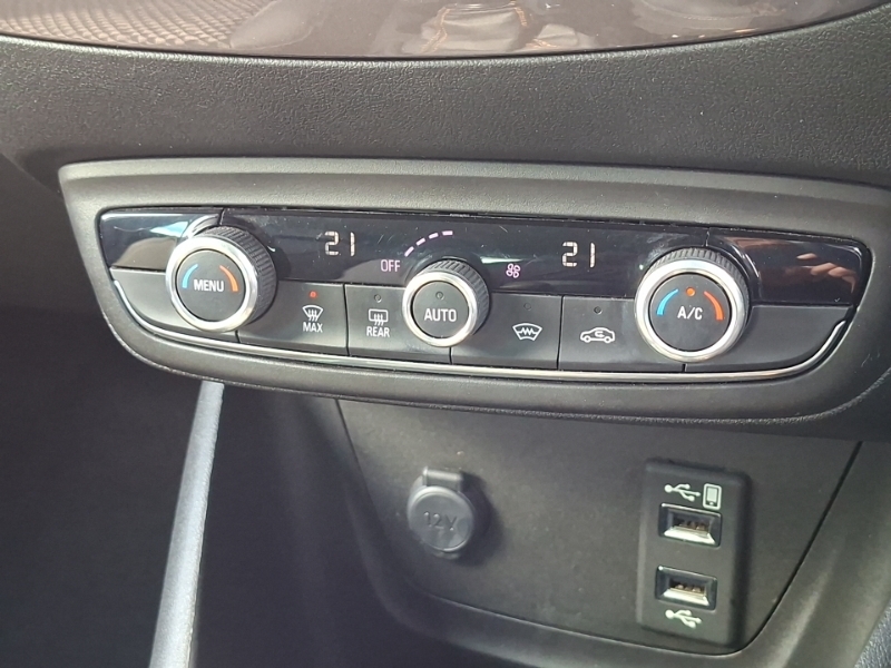 Vauxhall Crossland X Tech Line Nav White #16