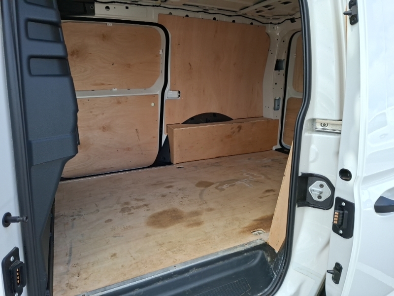 Volkswagen Caddy Maxi 2.0 Tdi 102Ps Commerce Van Businesstech Pack White #6