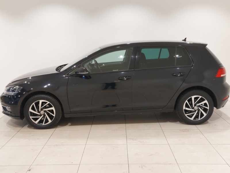 Volkswagen Golf 1.6 Tdi Match Black #4