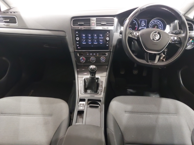 Volkswagen Golf 1.6 Tdi Match Black #3
