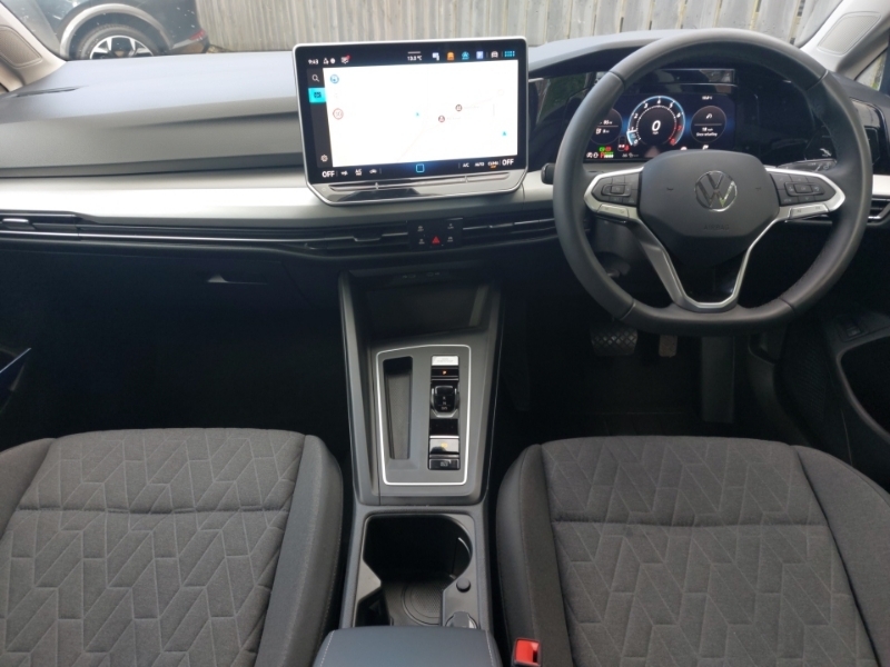 Volkswagen Golf 1.5 Tsi 204 Match Ehybrid Dsg GD25MDY Black #3