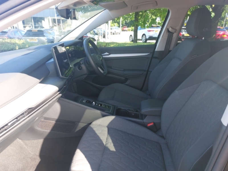 Volkswagen Golf 1.5 Tsi 204 Match Ehybrid Dsg Black #5