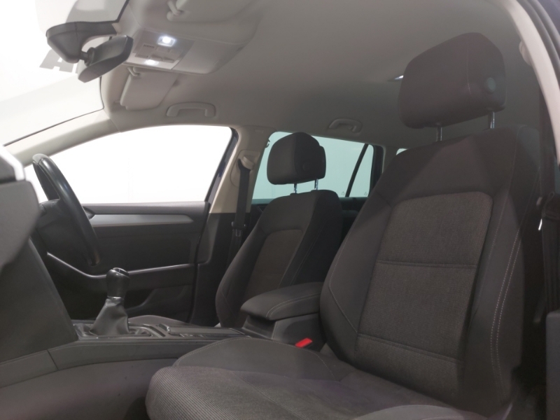 Volkswagen Passat 2.0 Tdi Se Business GL19SYC Blue #5