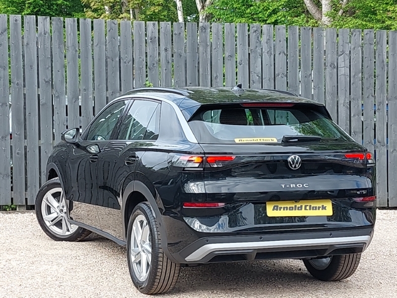 Volkswagen T-Roc 1.5 Etsi Life Dsg Black #2