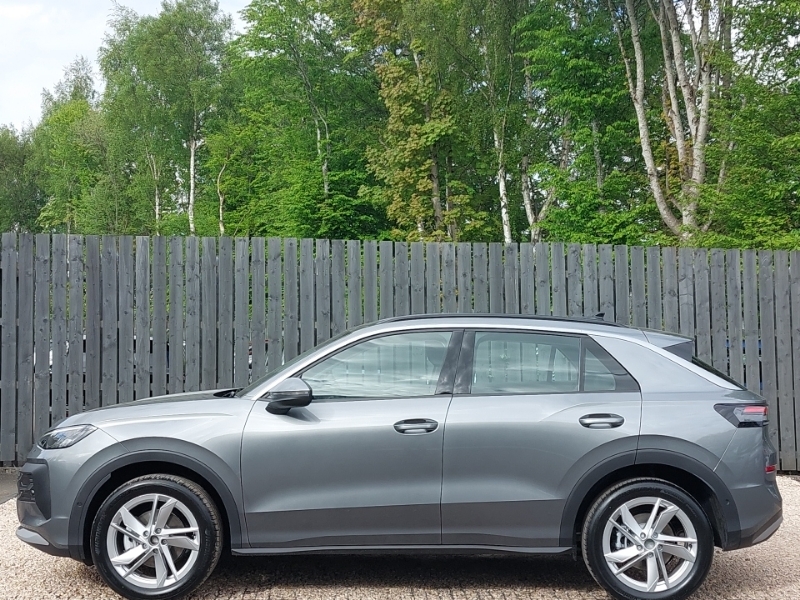 Volkswagen T-Roc 1.5 Etsi Life Dsg Grey #4