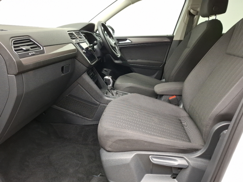 Volkswagen Tiguan Allspace 1.5 Tsi Life Dsg White #5