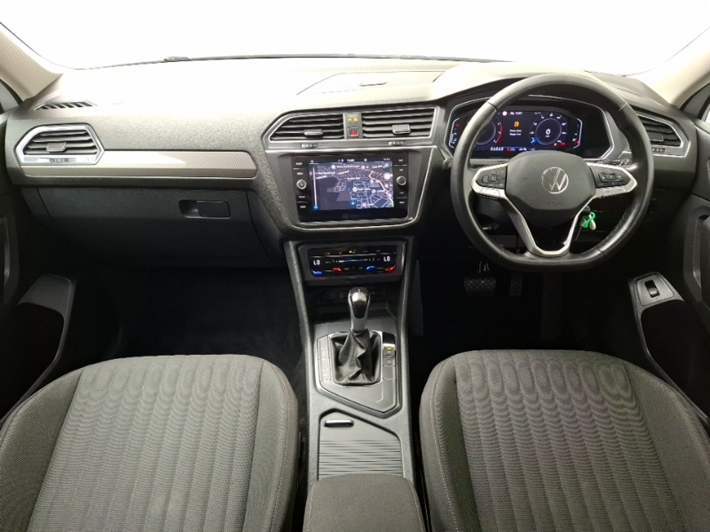 Volkswagen Tiguan Allspace 1.5 Tsi Life Dsg White #3