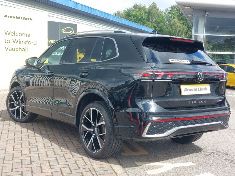 Volkswagen Tiguan 1.5 Tsi Ehybrid R-line Dsg MD74RLY Black #2