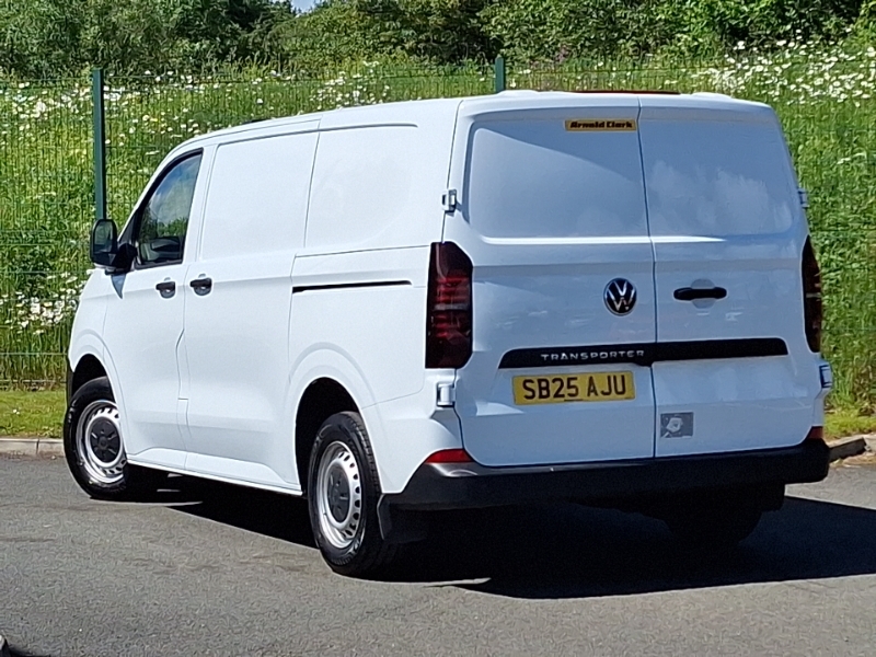 Volkswagen Transporter 2.0 Tdi 110 Commerce Plus Van White #2