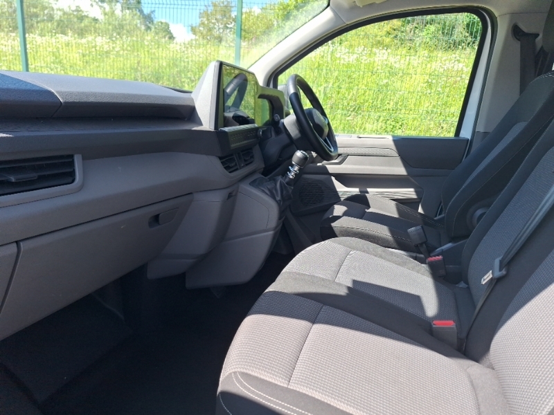 Volkswagen Transporter 2.0 Tdi 110 Commerce Plus Van White #5