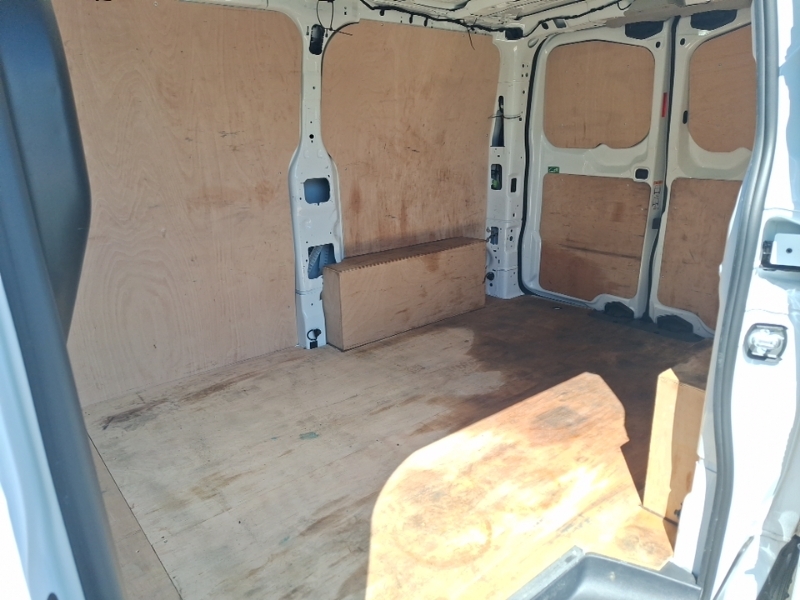 Volkswagen Transporter 2.0 Tdi 110 Commerce Plus Van White #6