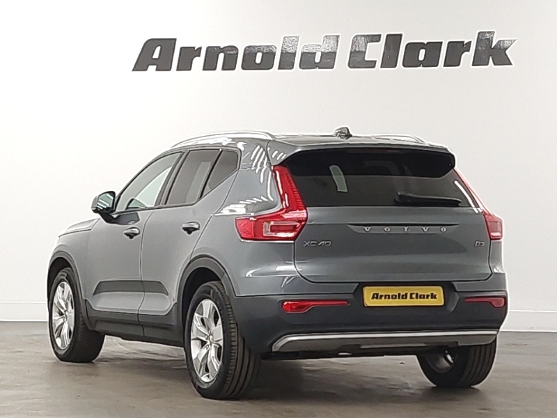 Volvo XC40 2.0 D3 Momentum Geartronic Grey #2