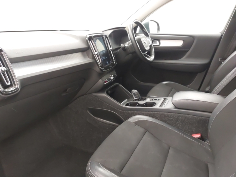 Volvo XC40 2.0 D3 Momentum Geartronic Grey #5