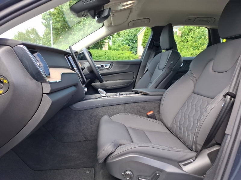Volvo XC60 2.0 B5p Plus Dark Awd Geartronic Blue #5