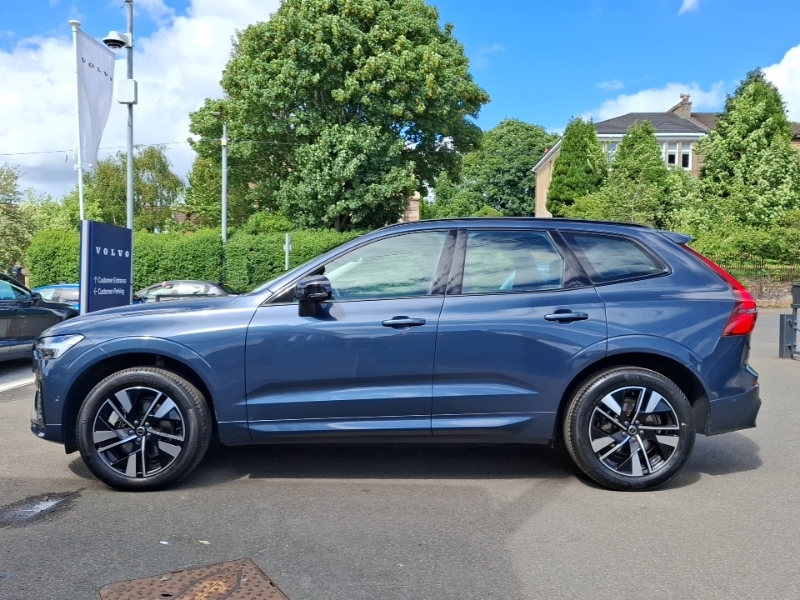 Volvo XC60 2.0 B5p Plus Dark Awd Geartronic Blue #4