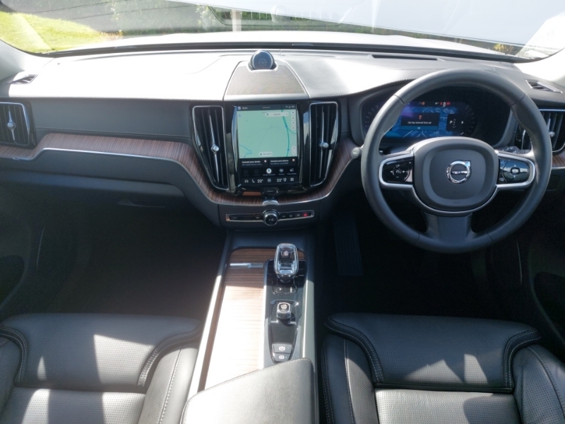 Volvo XC60 2.0 B5p Ultimate Dark Awd Geartronic Gold #3