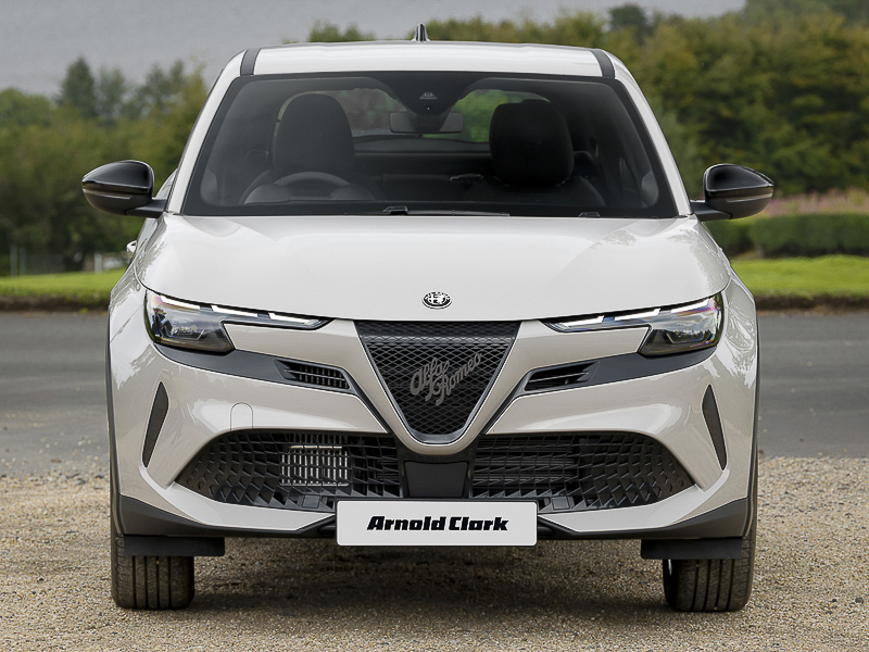 Alfa Romeo Junior 1.2 Turbo Ibrida Black #8