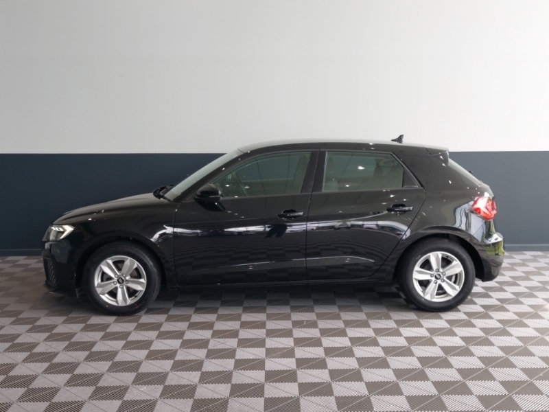 Audi A1 25 Tfsi Technik Black #4